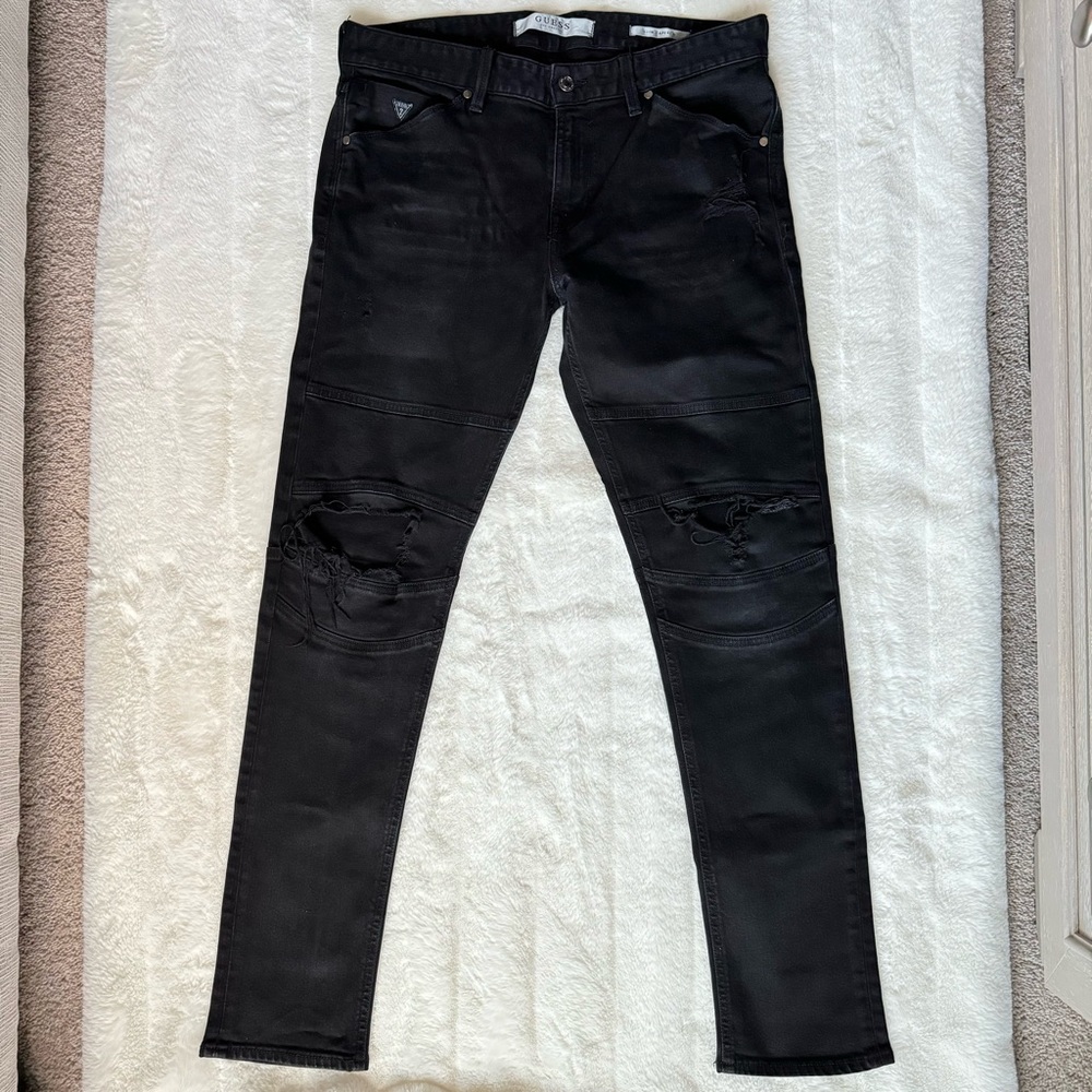 GUESS Jeans
Men's Eco Slim Tapered Moto Fit